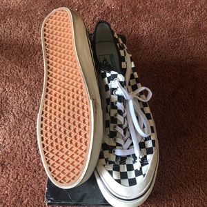 Vintage Vans style 36